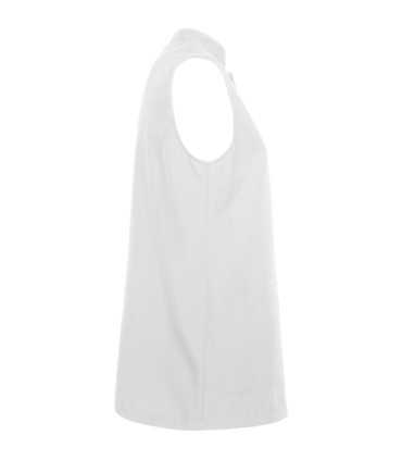 Bata de mujer desmangada