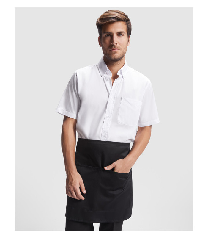 Uniformes para hostelería: cómo elegir la ropa de tu equipo
