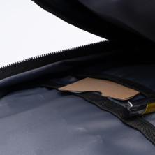 Mochila poliéster reciclado gris detalle