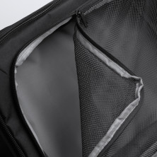 Mochila acolchada negro detalle